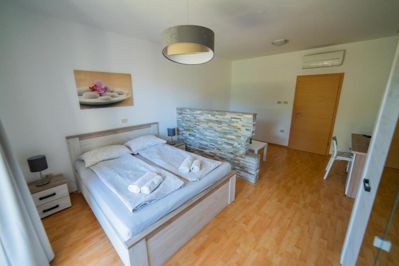 Harmony Inn Apartments Portorož Buitenkant foto